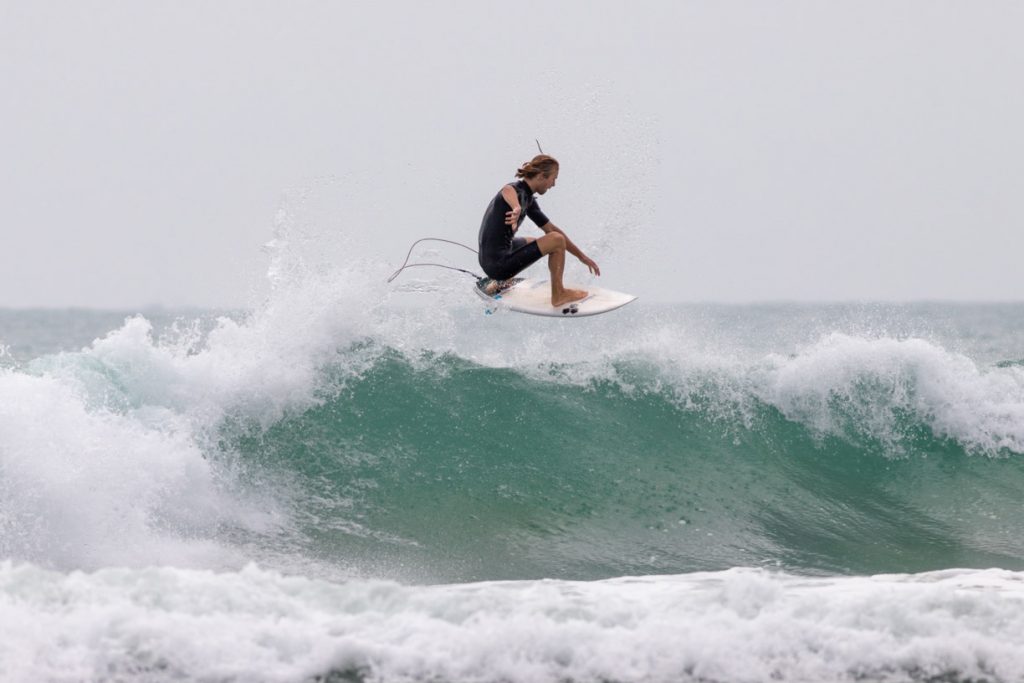surfing in Hainan ri yue wan sun moon bay
