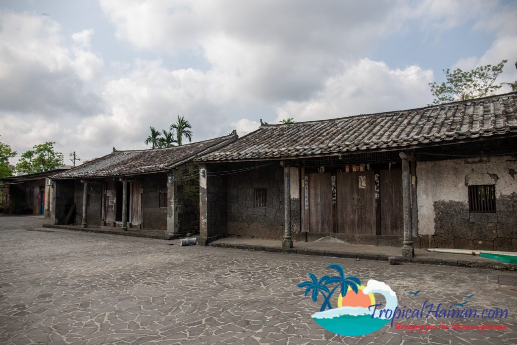 A maze of volcanic stone, discover Mei xiao village (16)