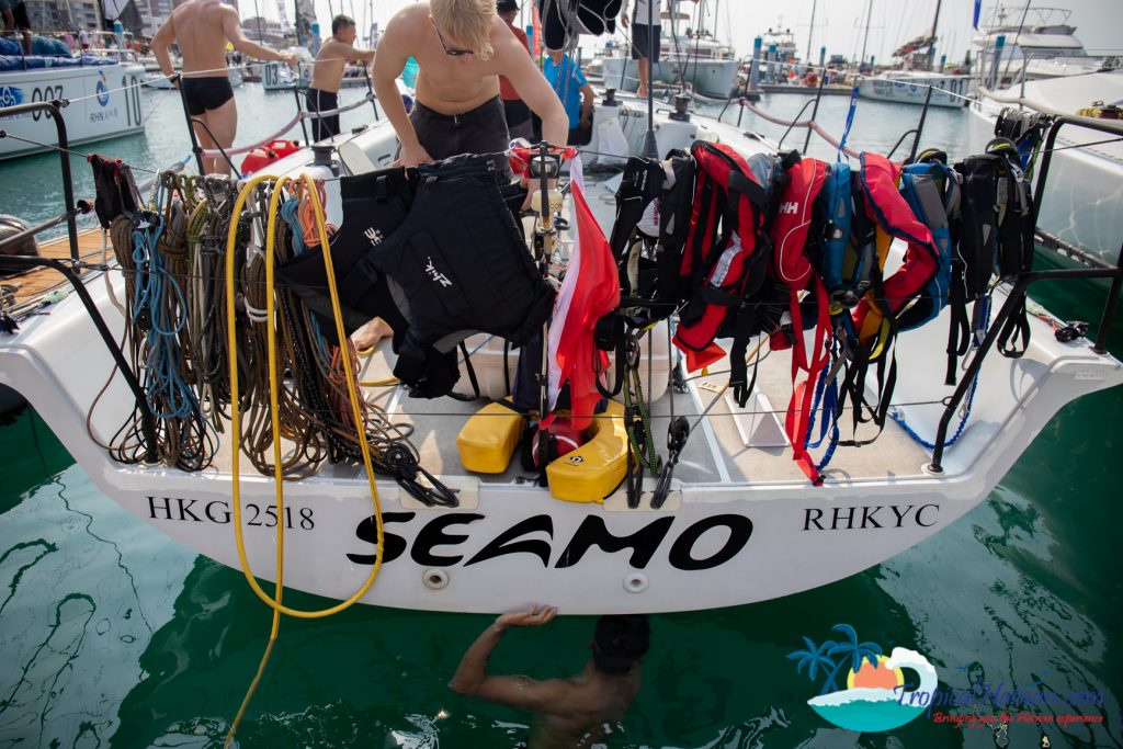 A tough break for the Seamo at the 2019 Round Hainan Regatta