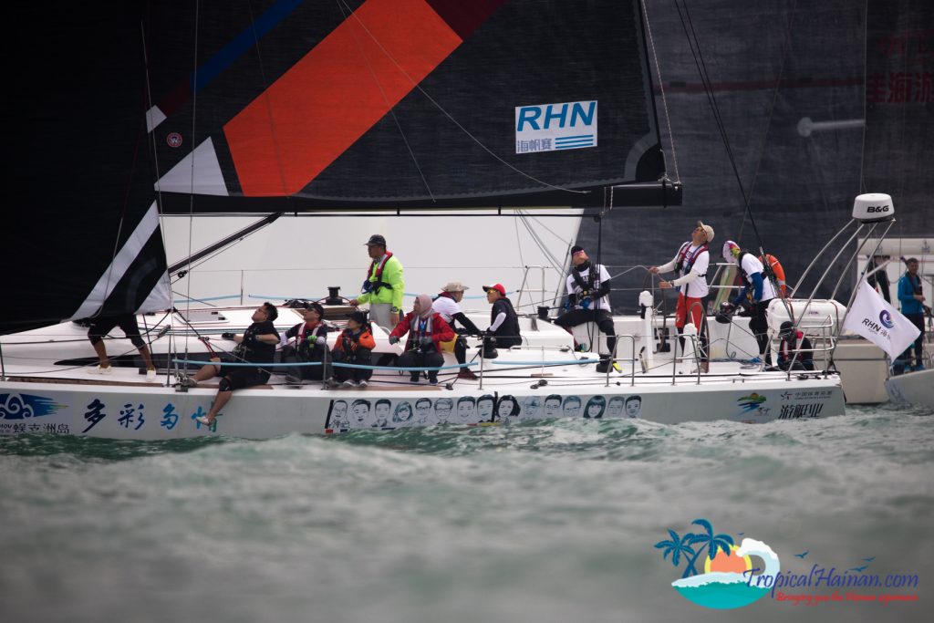 The 2019 Wuzhizhou Island Cup, the 10th International yacht race around Hainan Island kicked off this morning at 10 o'clock.