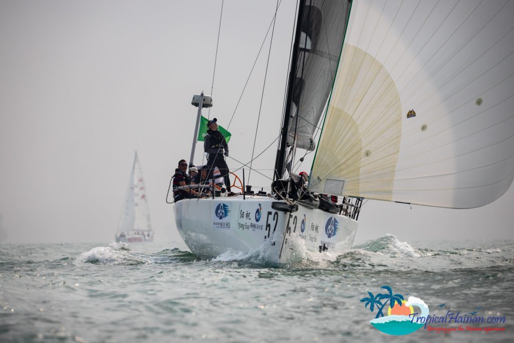 The 2019 Wuzhizhou Island Cup, the 10th International yacht race around Hainan Island kicked off this morning at 10 o'clock.