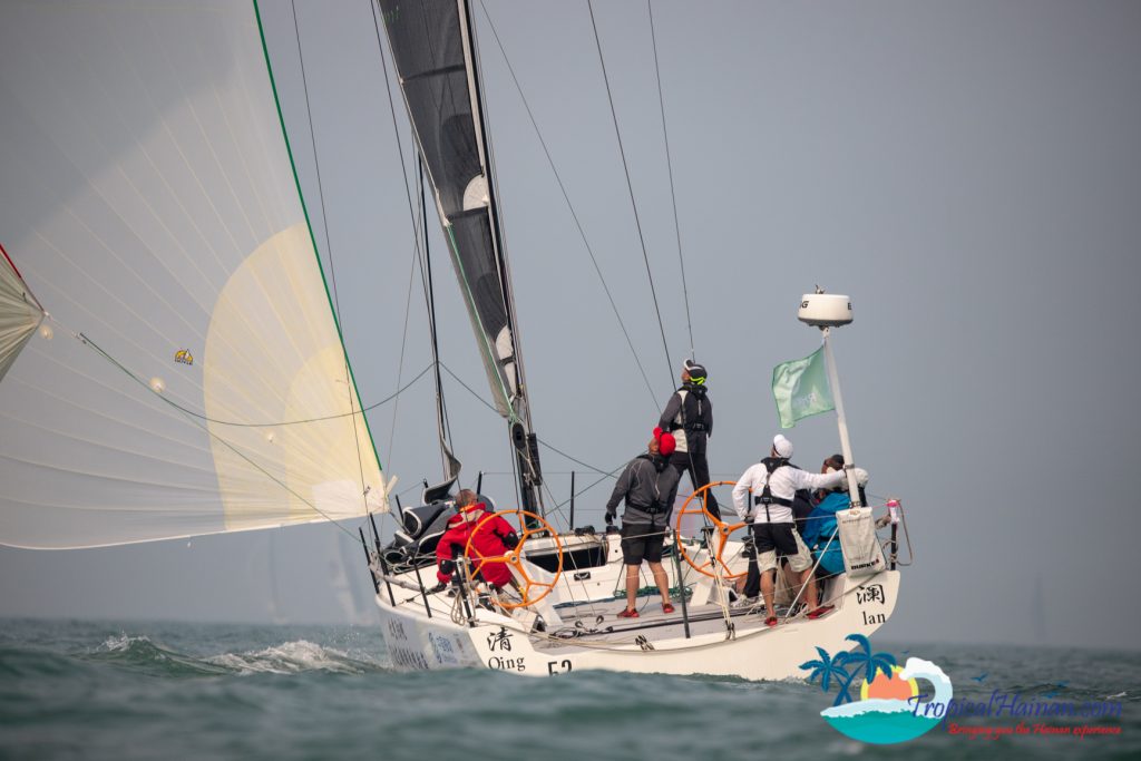 The 2019 Wuzhizhou Island Cup, the 10th International yacht race around Hainan Island kicked off this morning at 10 o'clock.