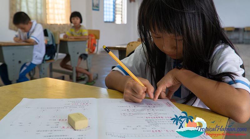 Beigang island elementary school only four teachers at this school in Hainan remain