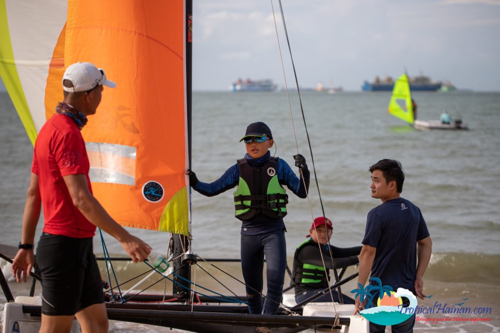 sailing in haikou