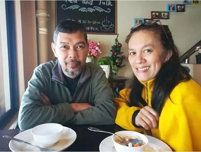 The porch cafe Haidian dao haikou owners Lena and her husband Piody