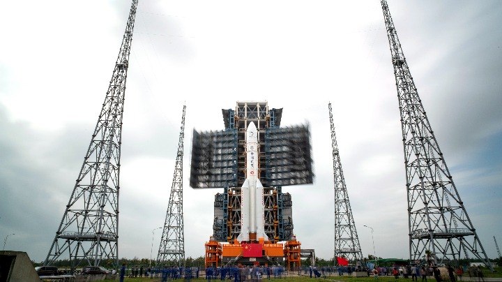 Chang'e 5 lunar sample-return spacecraft