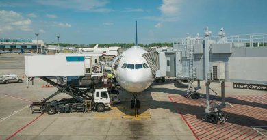 JDNA new int’l freight route, Haikou to Frankfurt adds 60 tons of cross-border air transportation capacity from Haikou to Europe weekly loading-cargo-plane-airport-before-flight