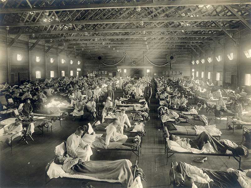  patients in an emergency hospital in Camp Funston, Kansas, in the midst of the influenza epidemic 1918