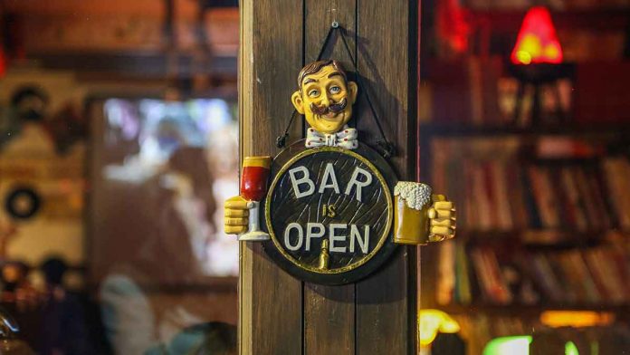 Haikou issued a notice on opening of bars and KTV