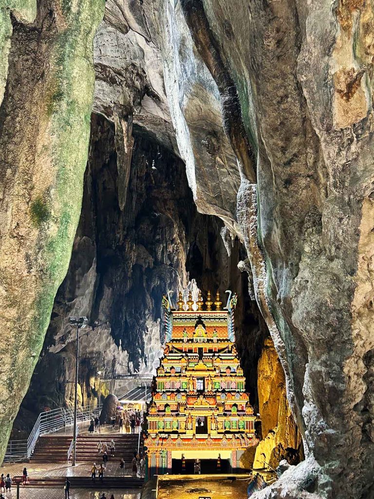 Photo-batu-cave-hindu-temple-inside-cave