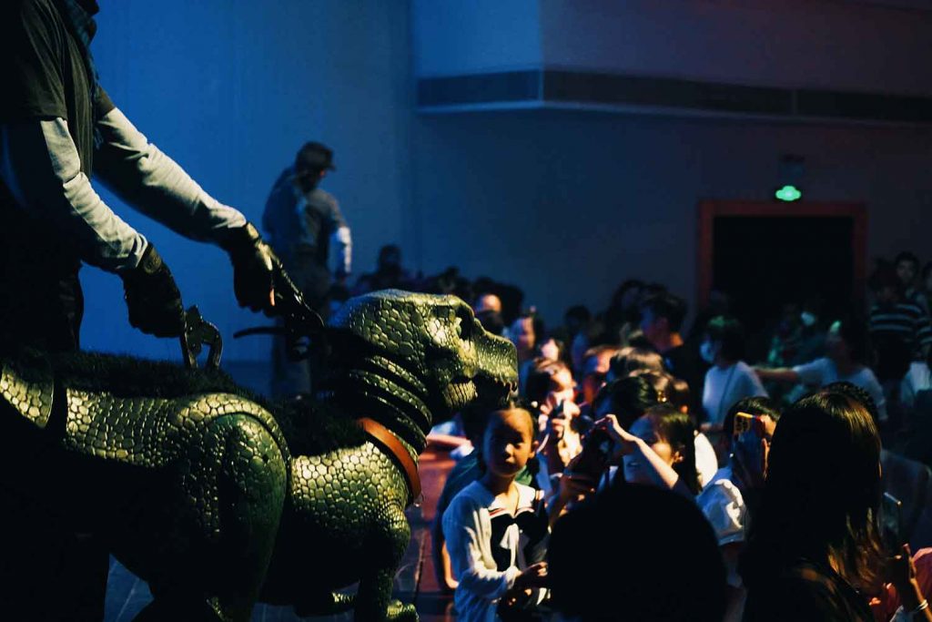 Immerse in the Mesozoic: Dinosaur World LIVE Comes to Haikou