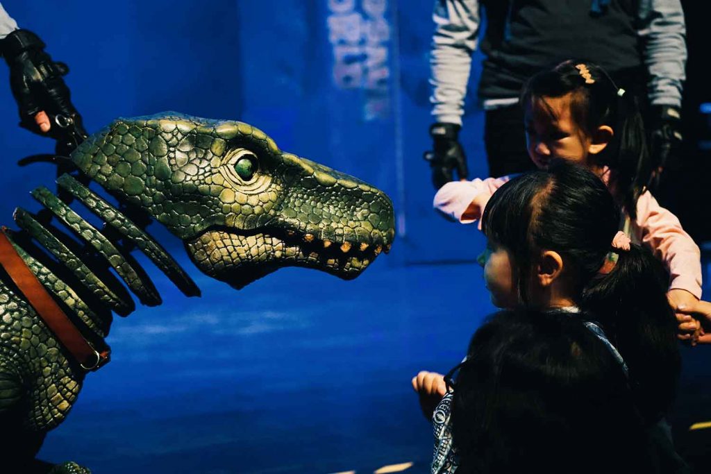 Immerse in the Mesozoic: Dinosaur World LIVE Comes to Haikou