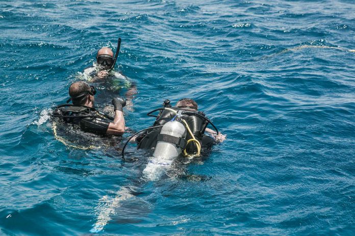 Tourists Stranded During Diving Expedition in South China's Hainan Province