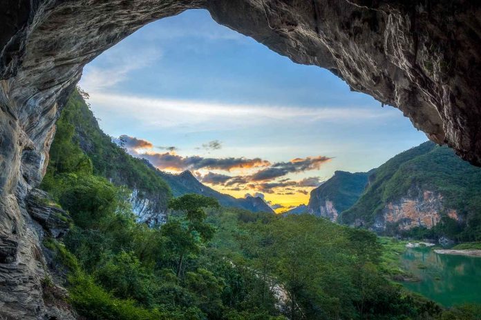 Huangdi Cave in Changjiang, Hainan