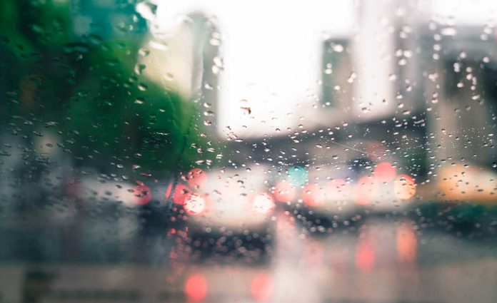 How Long is the Wet and Cold Expected to Last in Hainan?