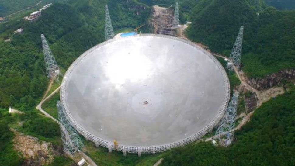 FAST, the world’s largest radio telescope, acted as a receiver, tuned in to listen for radar echoes from the Moon’s near side, focusing on the south polar region