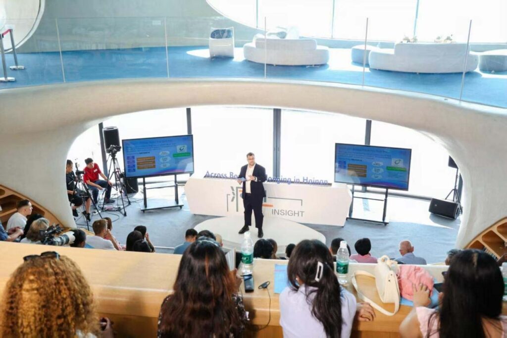 “Insight” Season III Launches in Haikou: Six International Speakers Share Their Connection to Hainan