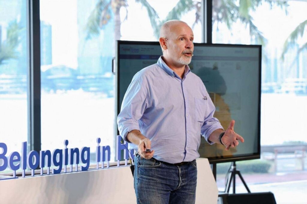 “Insight” Season III Launches in Haikou: Six International Speakers Share Their Connection to Hainan