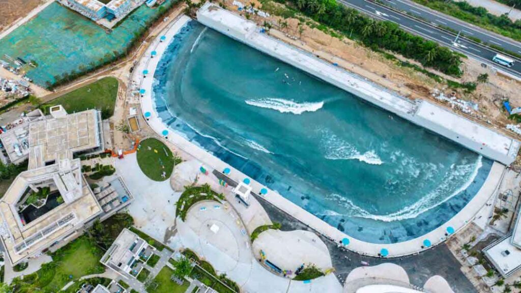 China’s First Olympic-Standard Wave Pool Opens in Wanning, Hainan (3)