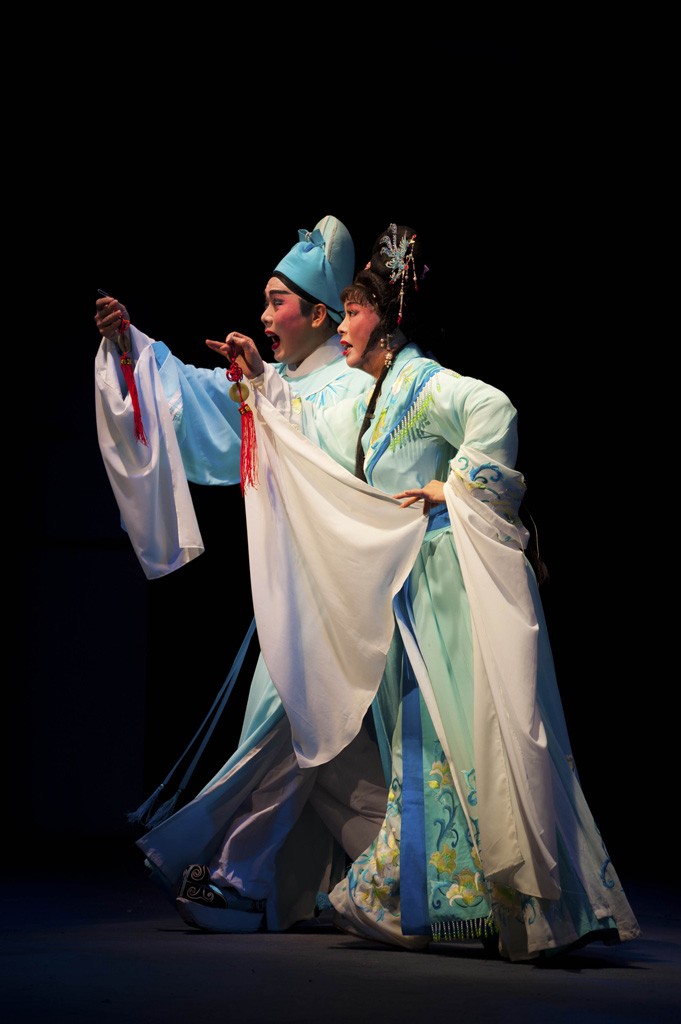Hainan opera singers