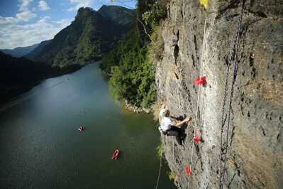 Registration Opens for the 2025 Hainan Shili Gallery Natural Rock Climbing Competition